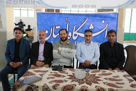 برپایی میز خدمت بنیاد نخبگان لرستان