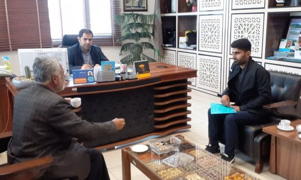 دیدار و ملاقات مردمی مستمر مدیرکل منابع طبیعی و آبخیزداری استان لرستان با مردم