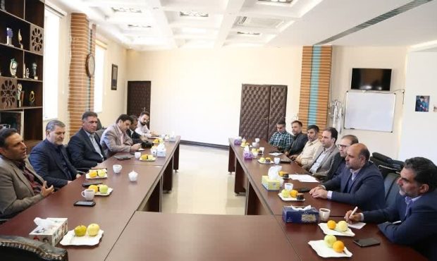 نشست رؤسای مراکز آموزش عالی استان با مدیریت شرکت مخابرات لرستان جهت توسعه همکاری های دانش بنیان