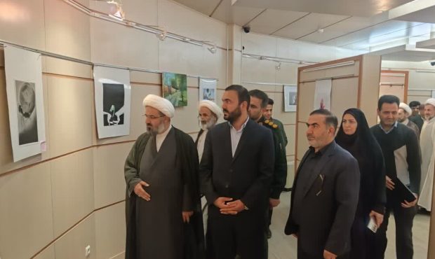 نمایشگاه هنرهای تجسمی در پلدختر افتتاح شد