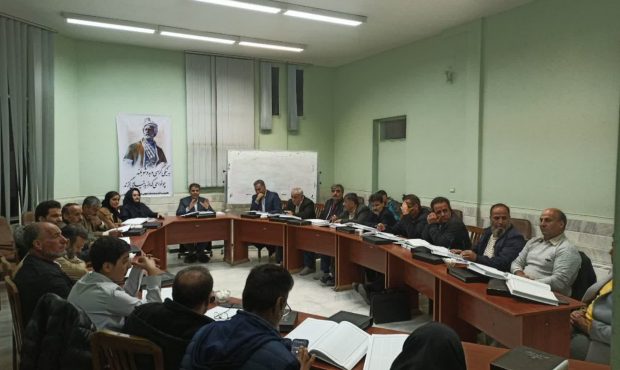 برگزاری  نشست انجمن شاهنامه خوانی الیگودرز