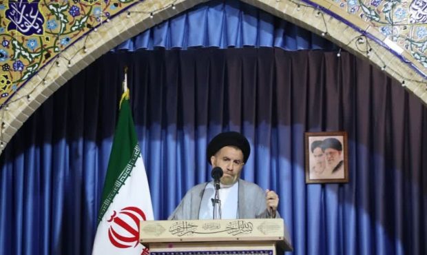 انتقاد شدید امام جمعه خرم آباد از وضعیت آسفالت معابر شهر