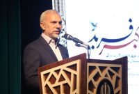 تلفیق دانش و ارزش و علم و ایمان در شخصیت دکتر فرید جایگاه مردمی او را رقم زده