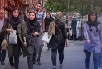 جمعیت ایران در خطر: چرا باید به فرزندآوری اهمیت دهیم؟