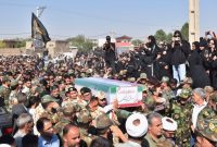 شهید امیر سرتیپ علی حسین محمدی به خاک سپرده شد شهید امیر سرتیپ علی حسین محمدی به خاک سپرده شد