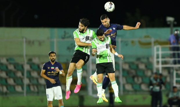 تساوی بدون گل تیم فوتبال خیبر مقابل گل گهر سیرجان