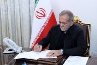 خود را موظف به تبعیت کامل از رهنمودهای رهبری  می‌دانم