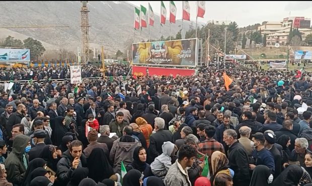 برگزاری آئین راهپیمایی سالروز پیروزی انقلاب اسلامی در خرم آباد برگزاری آئین راهپیمایی سالروز پیروزی انقلاب اسلامی در خرم آباد