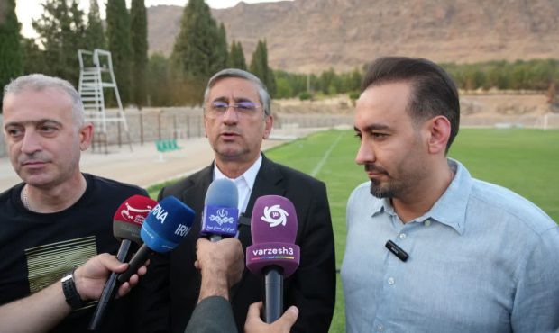 ورزشگاه در حال احداث لر آرنا یکی از مدرنترین ورزشگاه های کشور است ورزشگاه در حال احداث لر آرنا یکی از مدرنترین ورزشگاه های کشور است